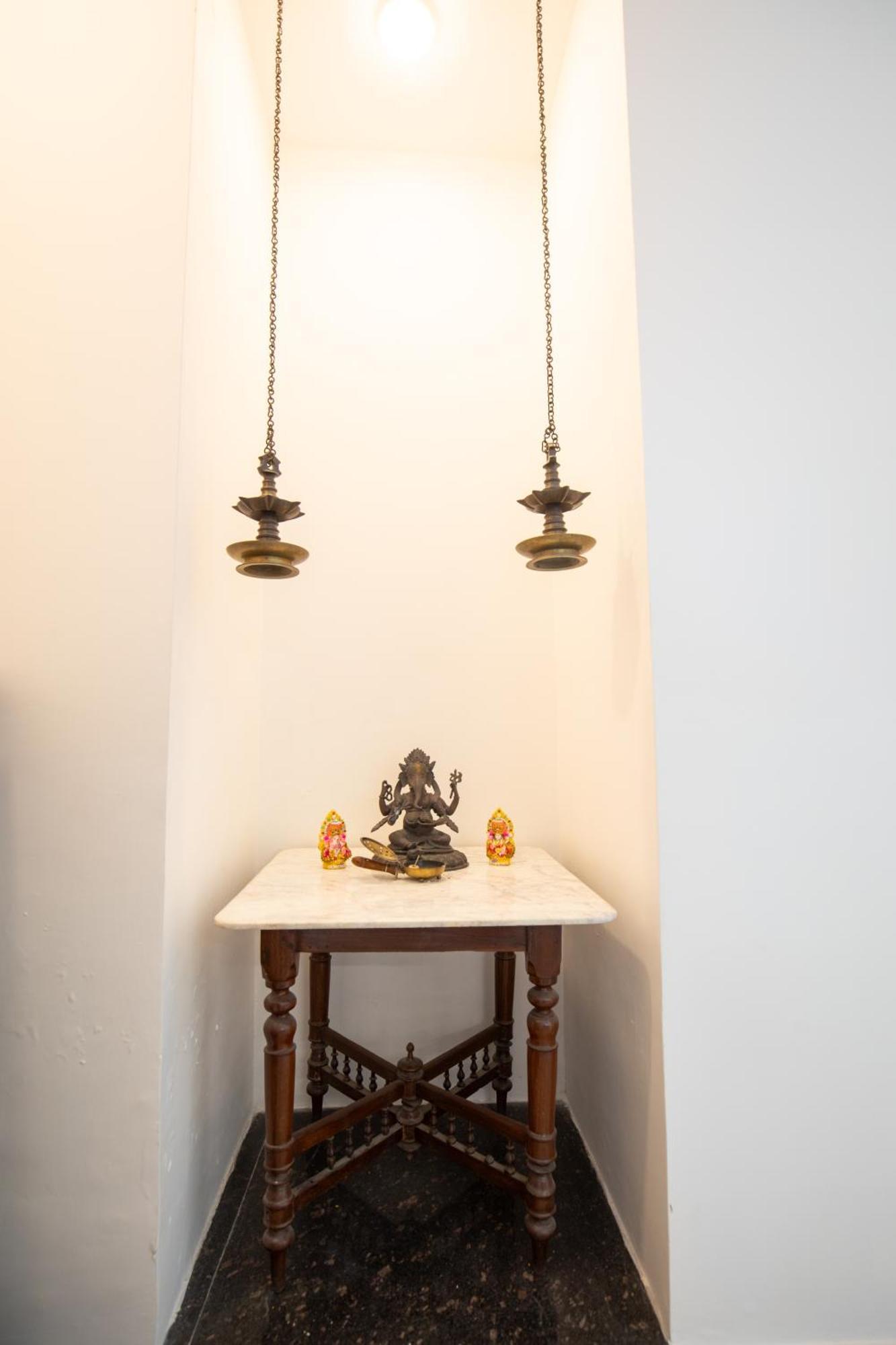 Lazy Fox Hideout - Panoramic View Cottage เดห์ราดุน ภายนอก รูปภาพ